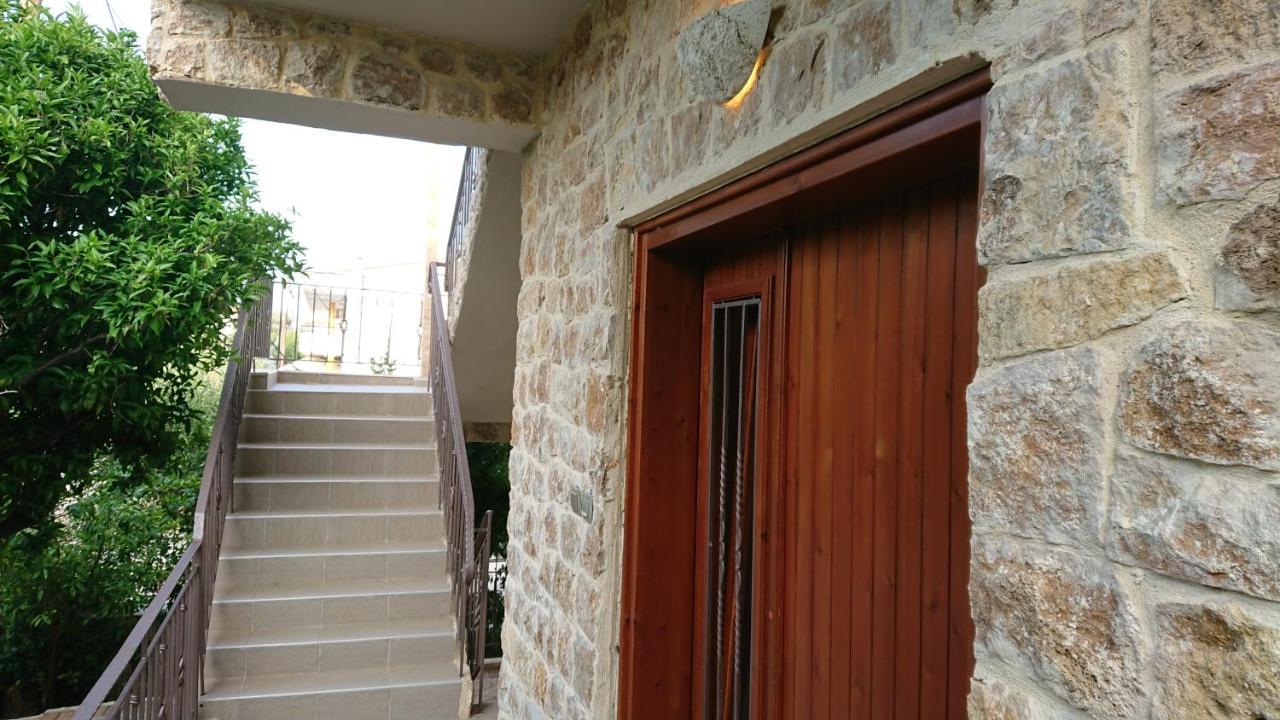 Stone House With Seaview Apartment เนอาโปติไดอา ภายนอก รูปภาพ