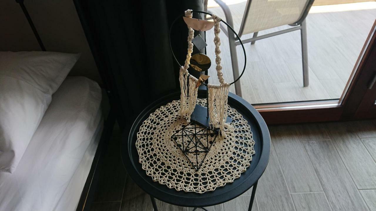 Stone House With Seaview Apartment เนอาโปติไดอา ภายนอก รูปภาพ
