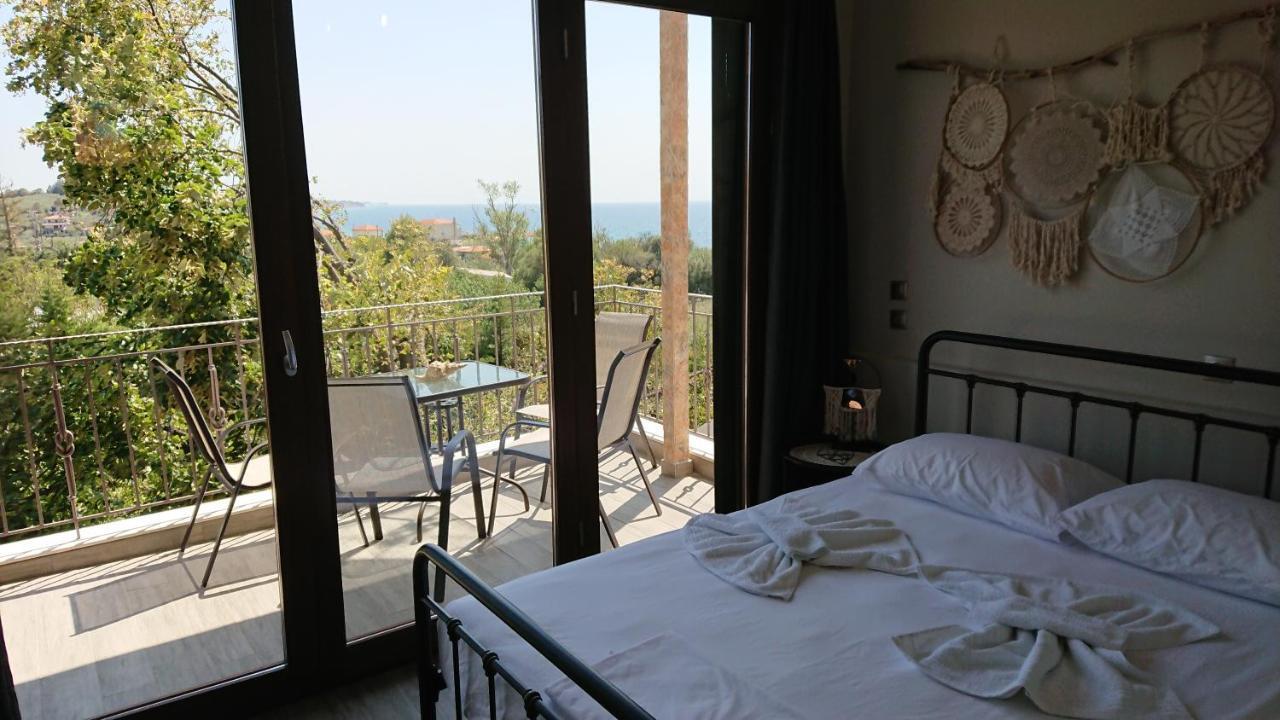 Stone House With Seaview Apartment เนอาโปติไดอา ภายนอก รูปภาพ