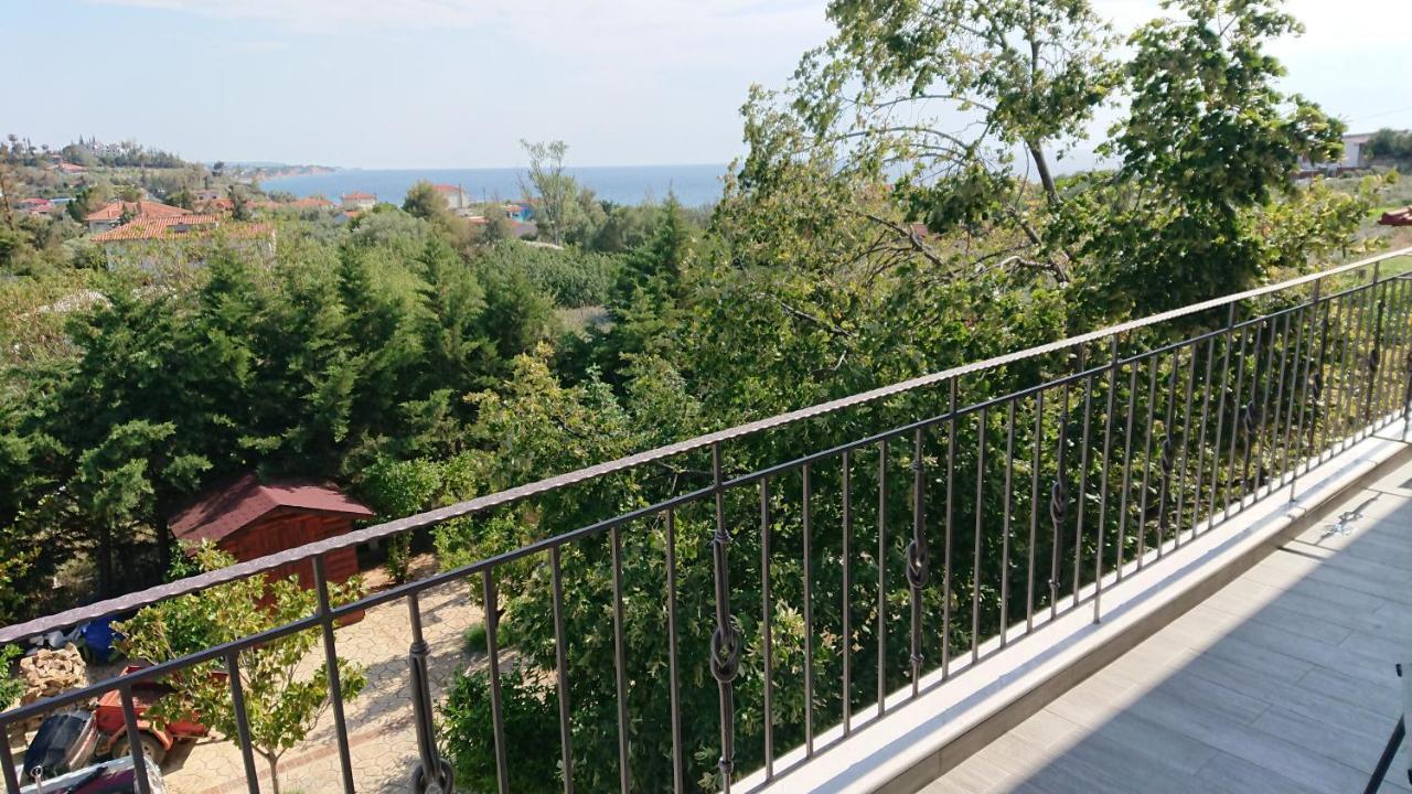 Stone House With Seaview Apartment เนอาโปติไดอา ภายนอก รูปภาพ